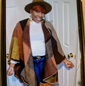 Meet your Posher, Latonya